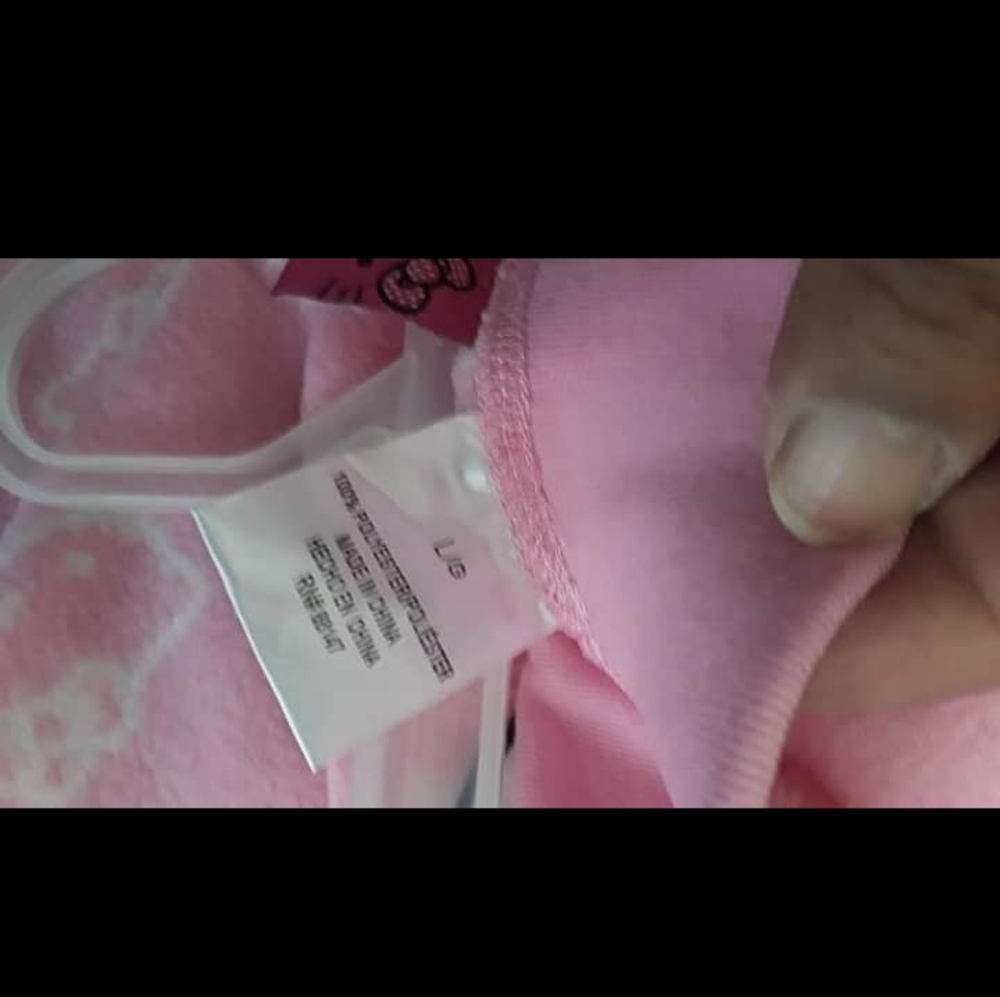 SOLD Hello Kitty PJs - Picture 2 of 4